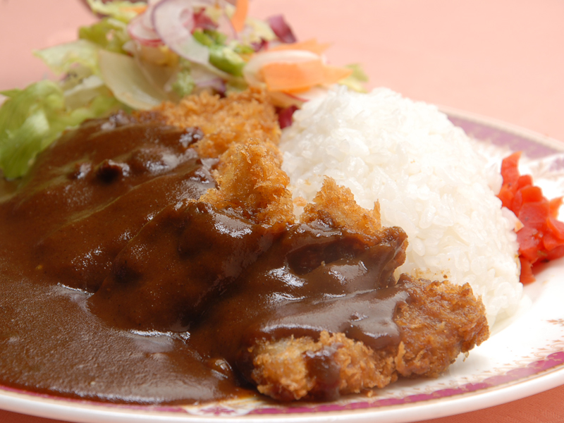 パレス和光自慢のカツカレー
